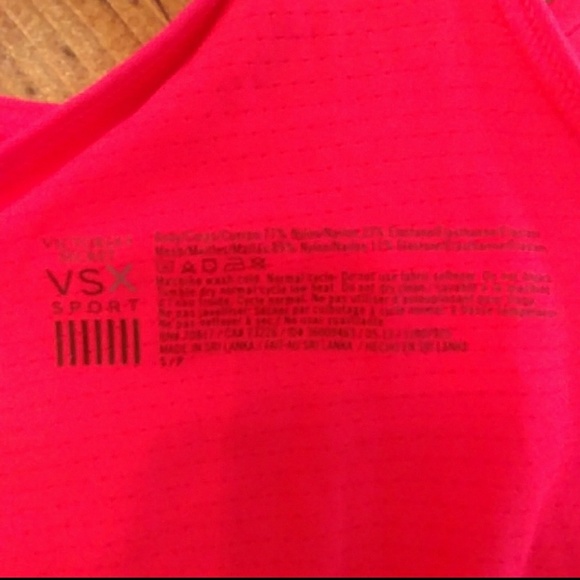 Victoria's Secret Workout Tank VSX Sport - Picture 3 of 3